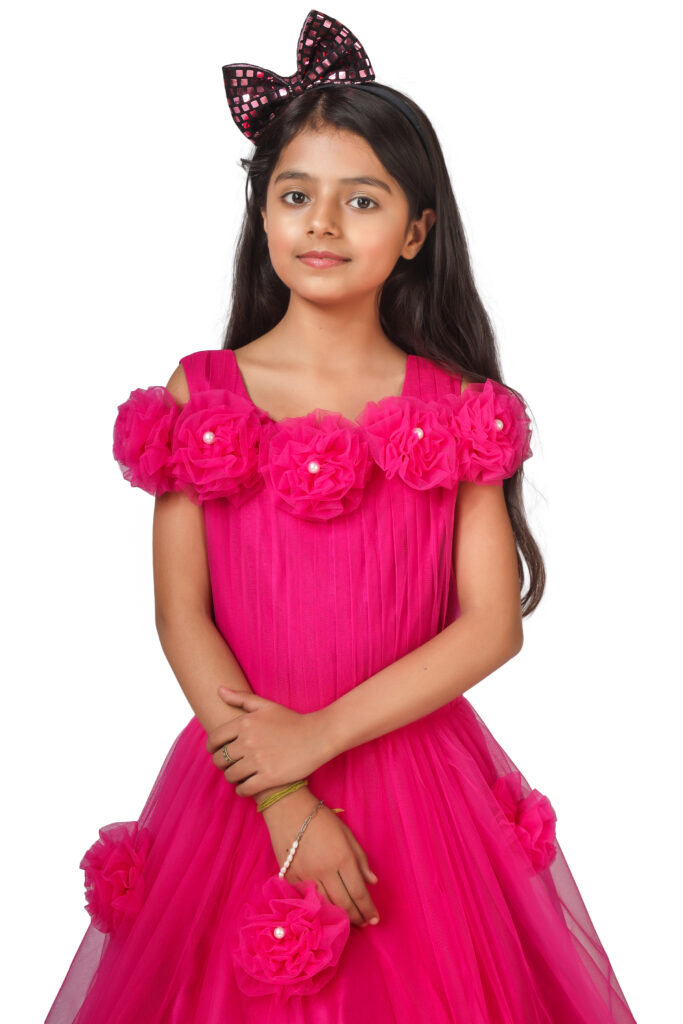 Conceptual fashion photography for designers websites and social media Amazon, Flipkart, Meesho, Myntra shoots; Kids photography; Model & Actors Portfolios; Reels for social media